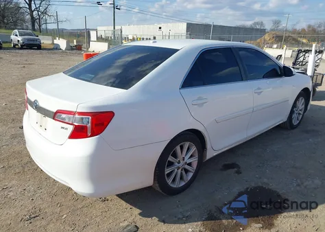 2012 Toyota Camry Xle z USA, uszkodzony, nr VIN 4T1BF1FK5CU179814